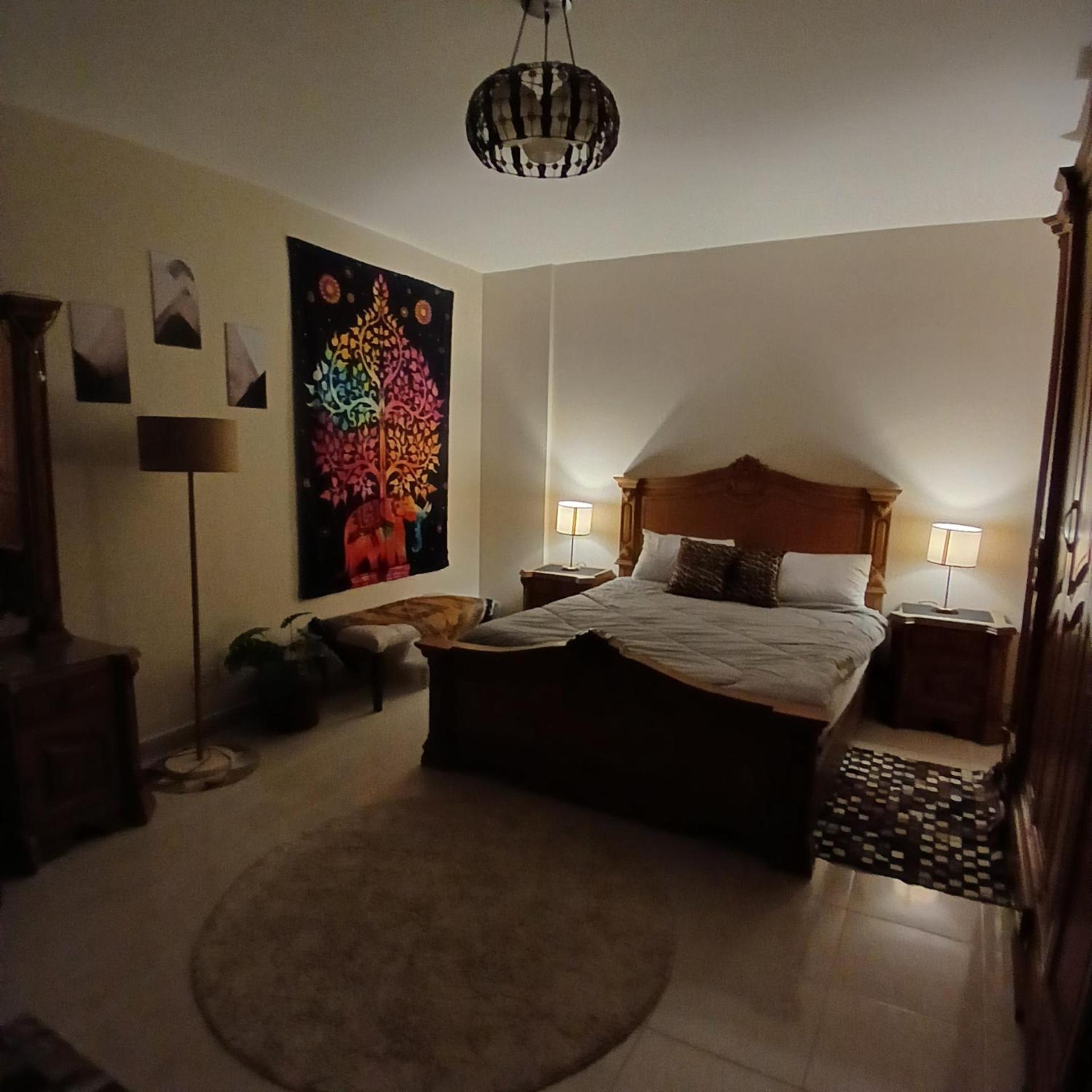 Fabulous Near Gate 20 - El Rehab Apartment