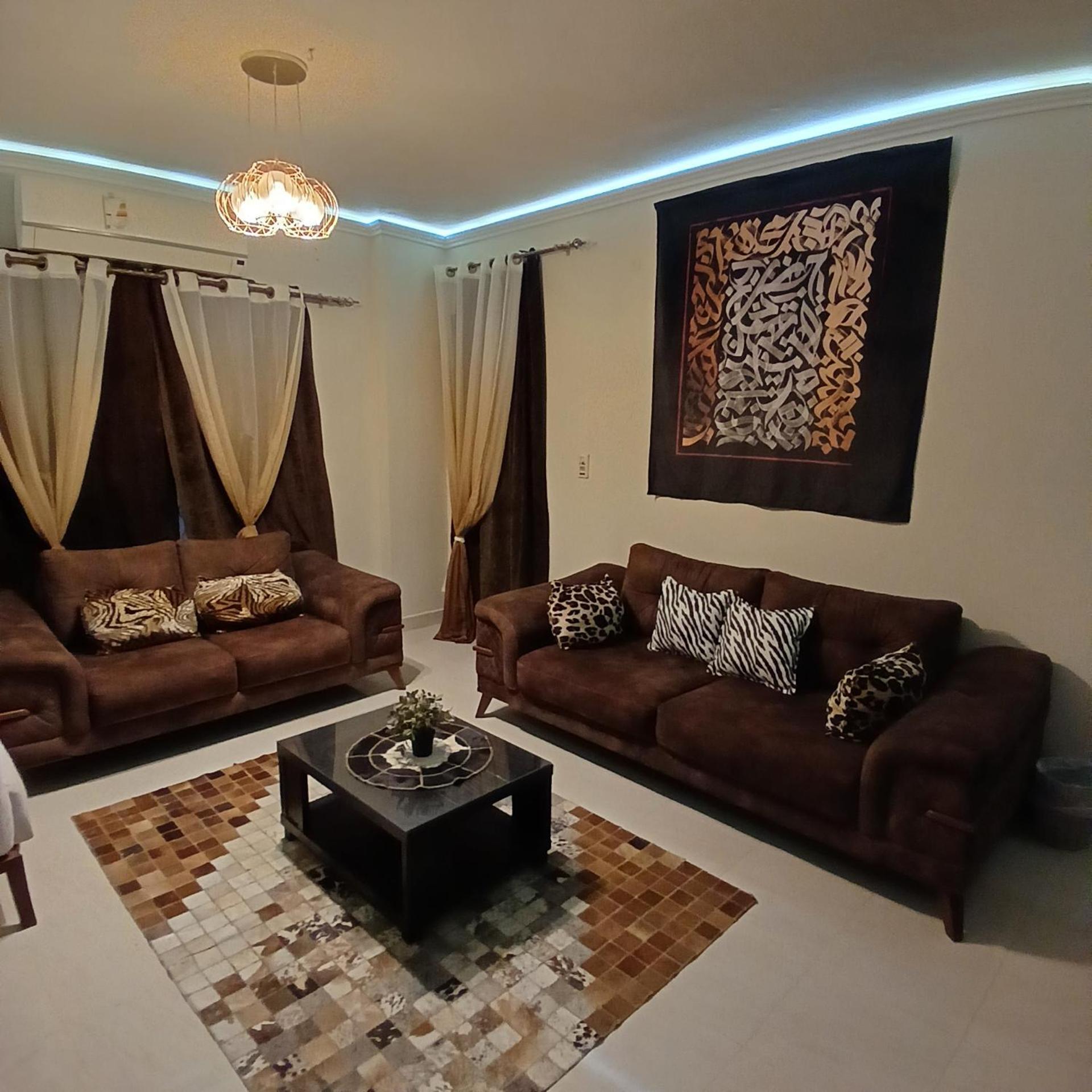 Apartment Fabulous Near Gate 20 - El Rehab *
