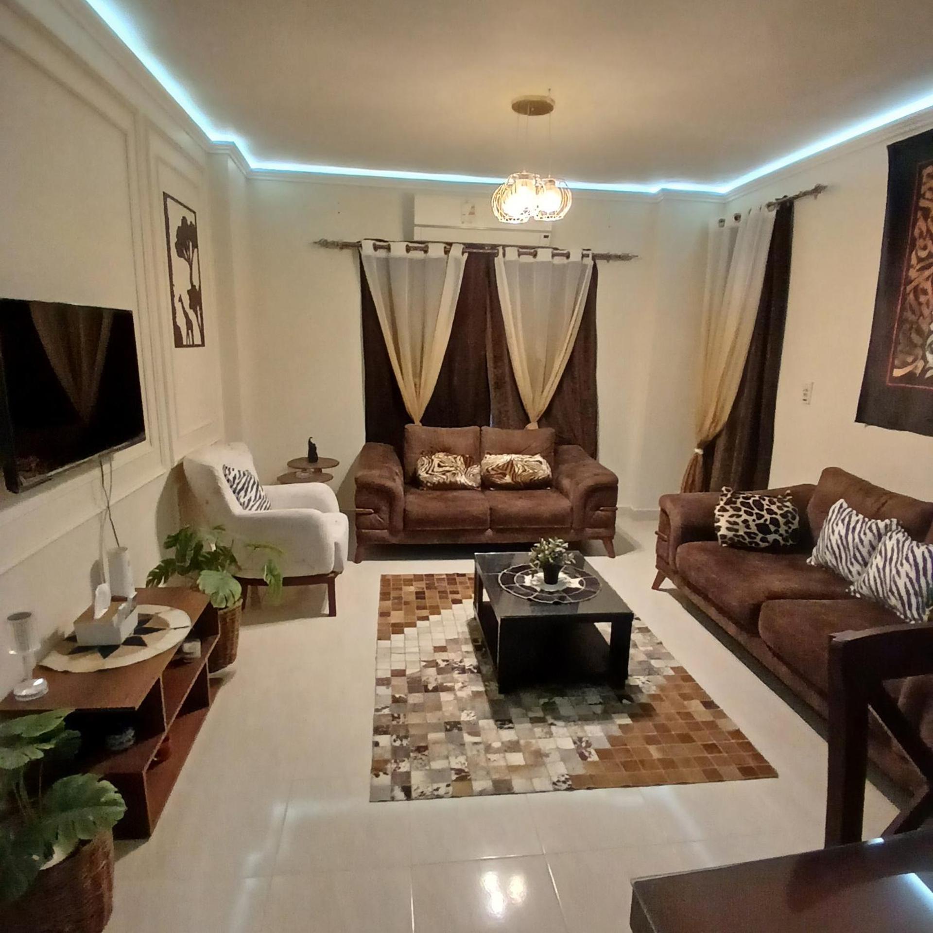 Fabulous Near Gate 20 - El Rehab * Cairo